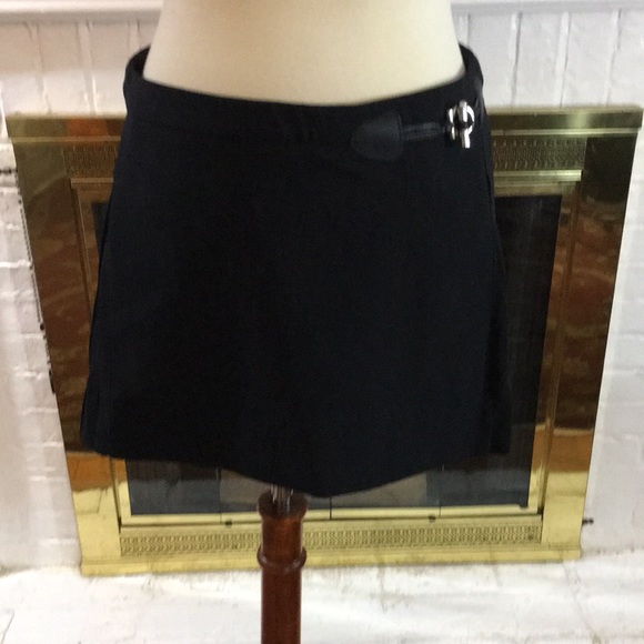 Flavio Castellani Dresses & Skirts - 🌹Flavio Castellani Black mini skirt Sz 40🌹